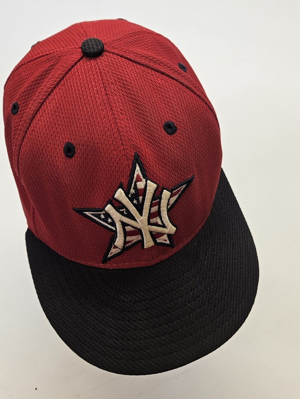 New Era 59Fifty MLB New York Yankees 2014 July 4th Red Fitted Hat Sz 7 1/4